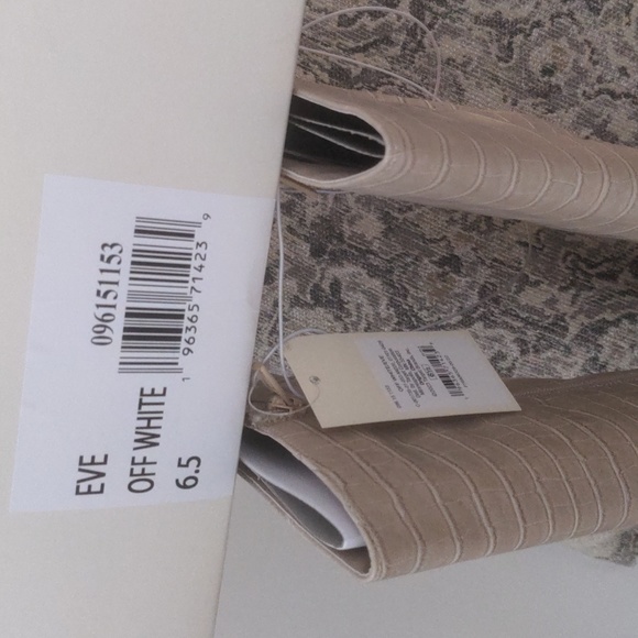 A new day eve snake skin boots - Picture 5 of 6